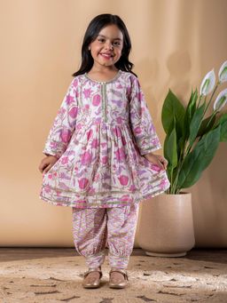 Readiprint - Girls Floral Pure Cotton Full Sleeves Kurta with Salwar