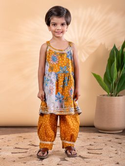 Readiprint - Girls Floral Pure Cotton Sleeveless Kurta with Salwar