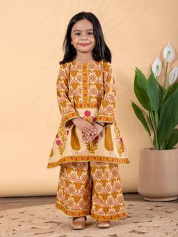Readiprint - Girls Floral Pure Cotton Full Sleeves Kurta with Palazzo