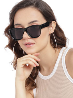 Carlton London - Women Polycarbonate UV Protected Grey Dial Cat Eye Sunglasses