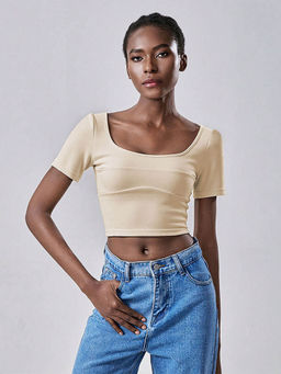 Outzidr - Cream Short Sleeve Round Neck Back Bow Crop Top
