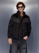 Black color option, Currently selected