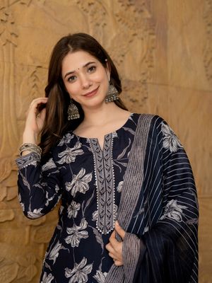 Women's Viscose Printed Straight Kurta Pant With Dupatta