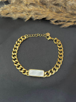 Nekhi - White Chunky Charm Bracelet