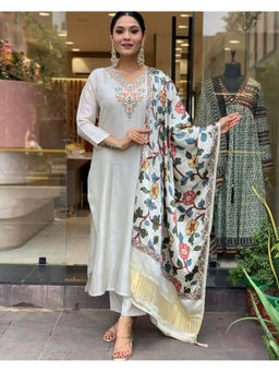 THE52 - Gorgeous Embroidery Viscose Chanderi Off White Kurta And Pant With Dupatta