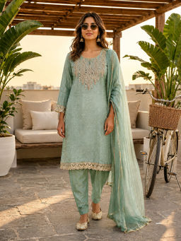 BERRYLICIOUS - Women Embroidered Green Kurta And Salwar With Dupatta