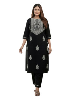 M MARCH LABEL - Pakistani Black Kurta And Pant With Dupatta