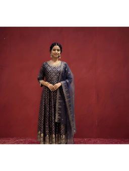 SPAN - Women Banarasi Geometric Purple Kurta And Pant With Dupatta