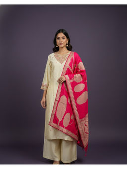 SPAN - Women Viscose Embroidered Ivory Kurta And Pant With Dupatta