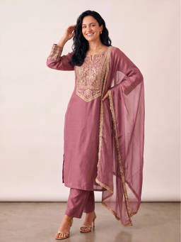Barara Ethnic - Embroidered Rust Kurta And Pant With Dupatta