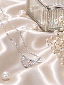 Miss Highness - Women White Stones Necklace