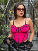 Pink color option, Currently selected