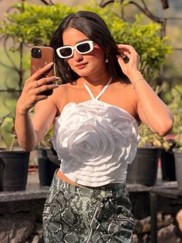Tandul - Women White Rose Tie Up Neck Crop Top