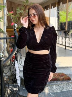 Tandul - Women Stunning Black Velvet Crop Top and Skirt