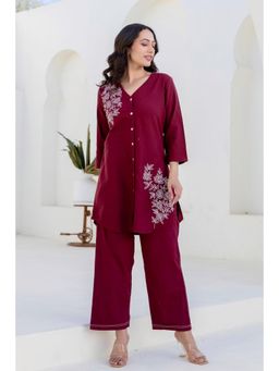 Kohsh - Women Burgundy Cotton Floral Kurta with Pant (Set of 2)
