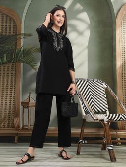 Nayam by lakshita - Women Black Cotton Embroidered Kurta with Pant (Set of 2)