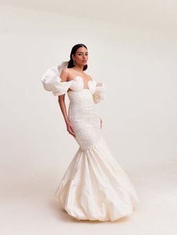 TISHARTH BY SHIVANI - White Bubble Hem Mermaid Gown with Shoulder Drape