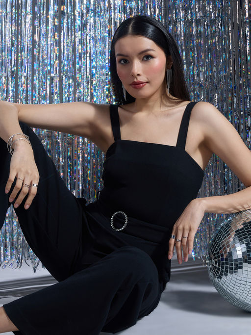 Twenty Dresses by Nykaa Fashion Party Black Solid Square Neck Jumpsuit & Belt (Set of 2)