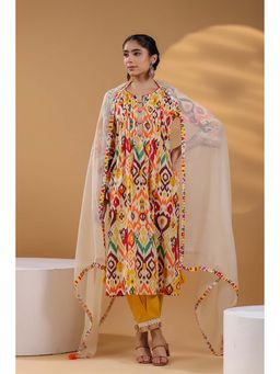 Rain & Rainbow - Motifs Printed Pure Cotton Straight Kurta With Pant And Dupatta (Set of 3)