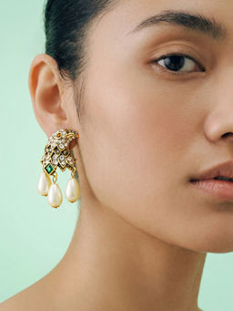 Joker and Witch - Joker & Witch Moriellee Gold Eagle Drop Earrings