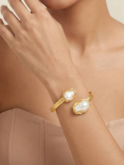 Joker and Witch - Joker & Witch Moralise Molten Adjustable Pearl White Bracelet