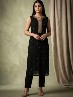 Gahan - Retro Chic Black Kurta with Pant