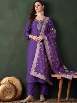 Gahan - Sweetheart Neck Purple Kurta with Pant & Dupatta