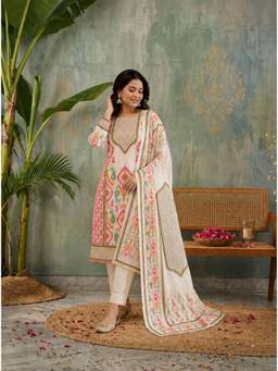 Gahan - Women's Printed Straight Off White Kurta with Pant & Dupatta