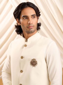 Cosa Nostraa - Regal Parade Brooch