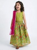 Green color option, Sold out, Currently selected