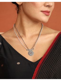 Fabindia - Metal White Pendant Necklace