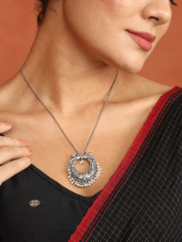 Fabindia - Metal White Pendant Necklace