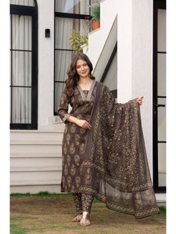 GEKHA - Women Brown Cotton Three Fourth Sleeves Kurta with Pant and Dupatta