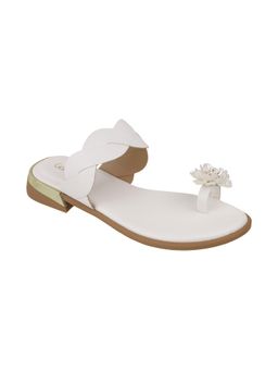 Catwalk - Women COURT Solids Flats - White