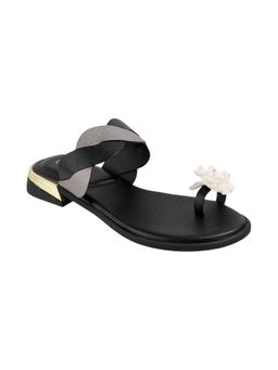 Catwalk - Women COURT Solids Flats - Black