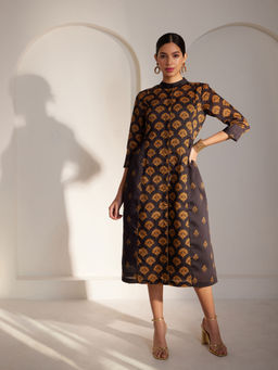 Pink Fort - Pf X Fs Chanderi Mandarin Collar Midi Dress - Black