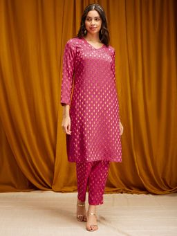 Pink Fort - Silk Brocade V-Neck Kurta - Pink (Set of 2)