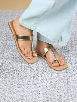 Postcard - Seoul Slip On Flats In Metallic