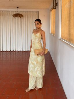 Contemponari - Crepe Green Kurta With Pant