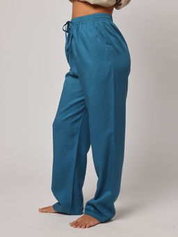 ASHITA FERNANDES - Women Straight Blue Mid Waist Pant