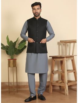 Kraft India - Men Black Cotton Blend Kurta with Salwar and Nehru Jacket
