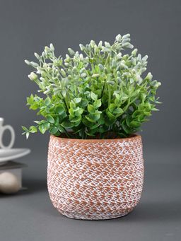 Tayhaa - Textured Rust Planter