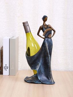 Tayhaa - Alluring and Majestic Lady