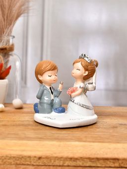 Tayhaa - Romantic Reverie Proposal Showpiece