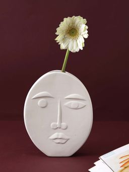 Tayhaa - White Face Shaped Vase