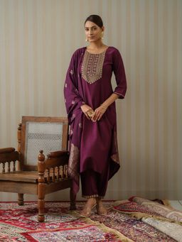 Gahan - Silk Blend Yoke Embroidered & Sequinned Wine Kurta Pant & Jacquard Dupatta (Set of 3)