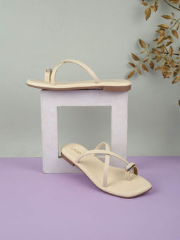 LAZERA SHOES - Lazera Minimal Toe Loop Beige Flats