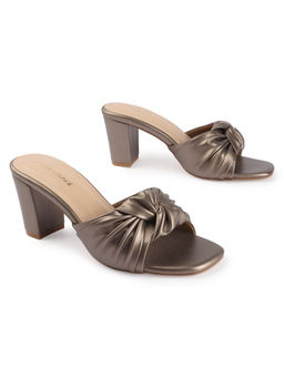D'Shoe Lounge - Grey Knot Strap Block Heel Sandals