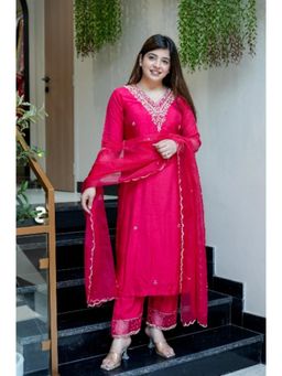 Gahan - Pink Embroidered Silk Kurta with Pant & Dupatta