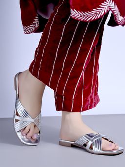 Shoetopia - Embellished Silver Flats For Girls